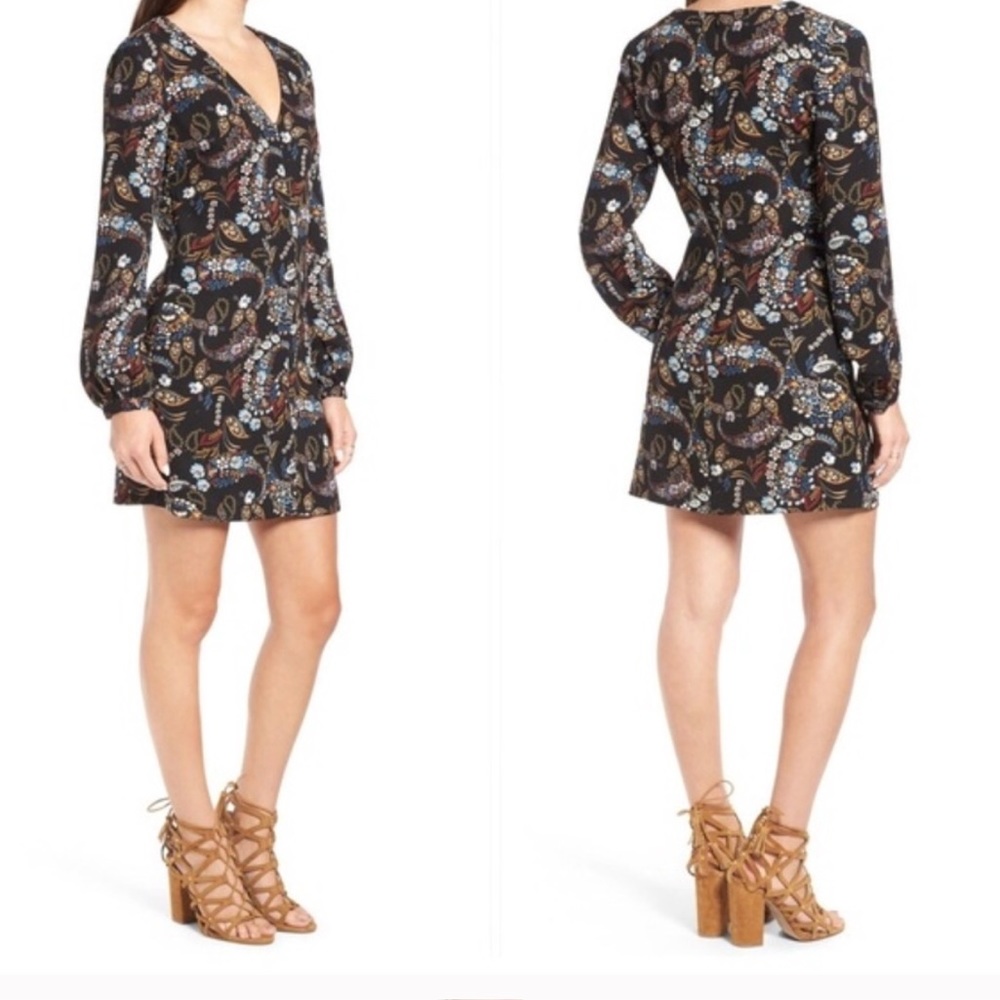 WAYF Paisley V-neck Dress